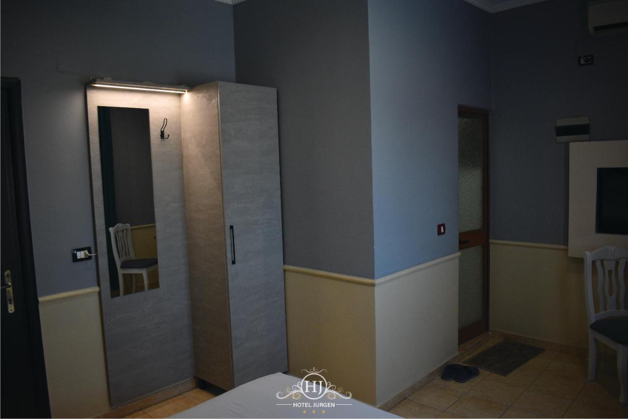 Hotel Jurgen Lezhe Ngoại thất bức ảnh