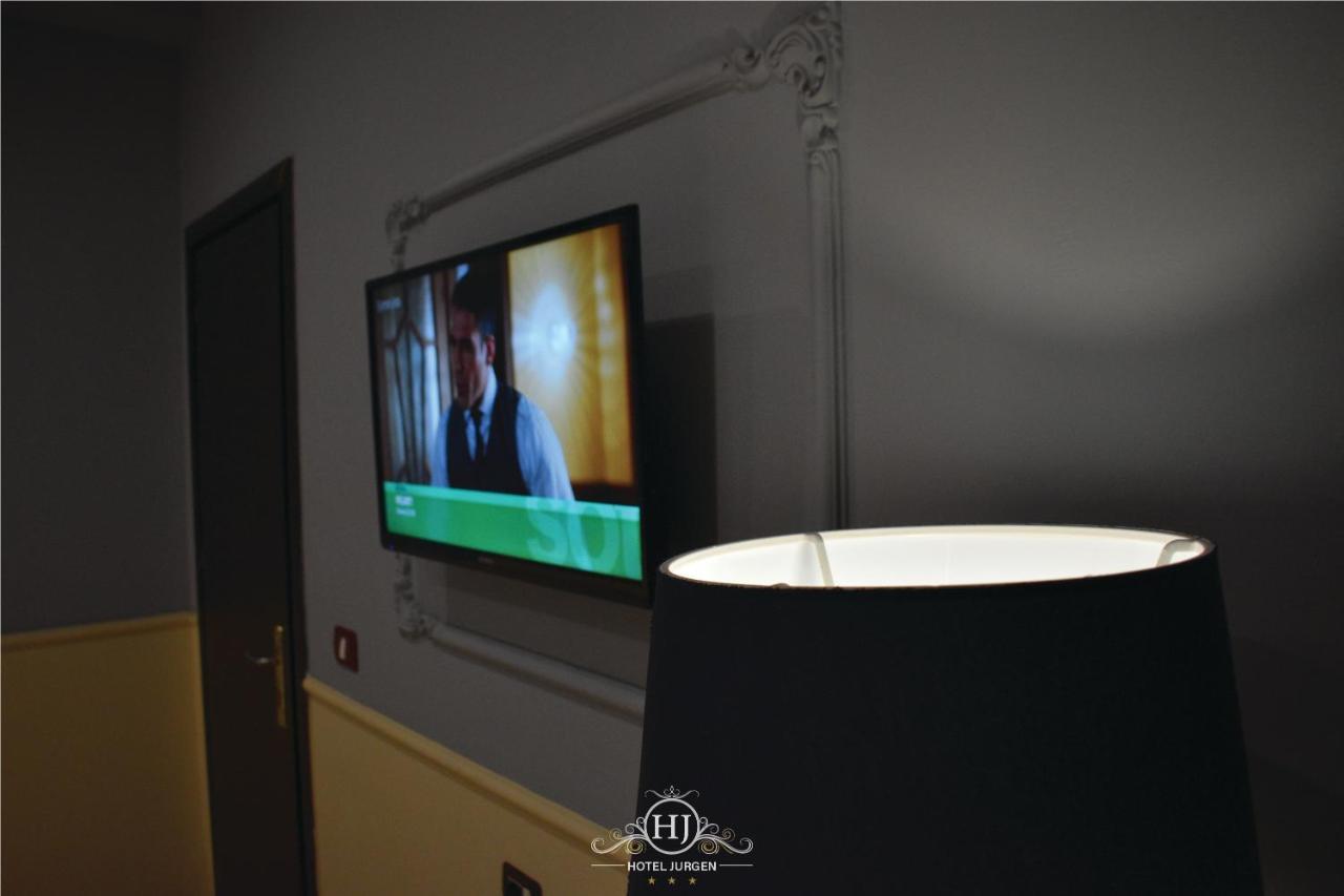 Hotel Jurgen Lezhe Ngoại thất bức ảnh