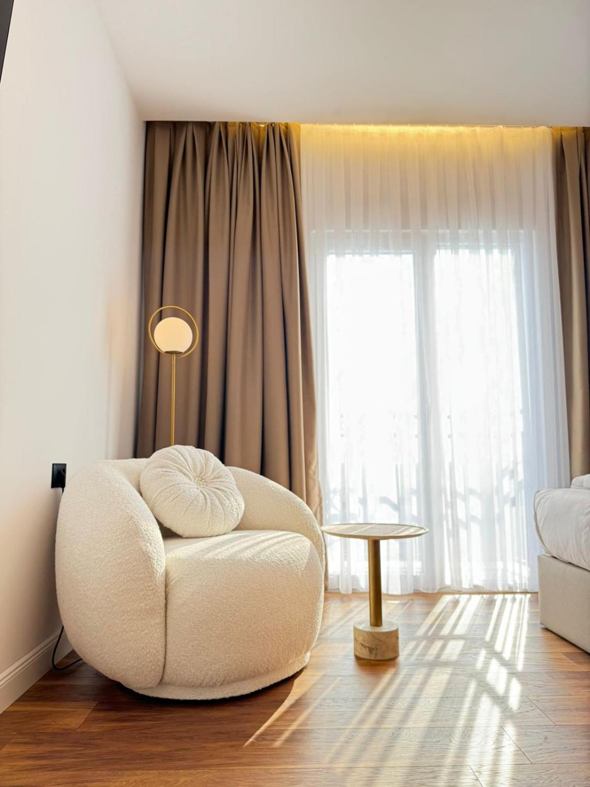 Hotel Jurgen Lezhe Ngoại thất bức ảnh