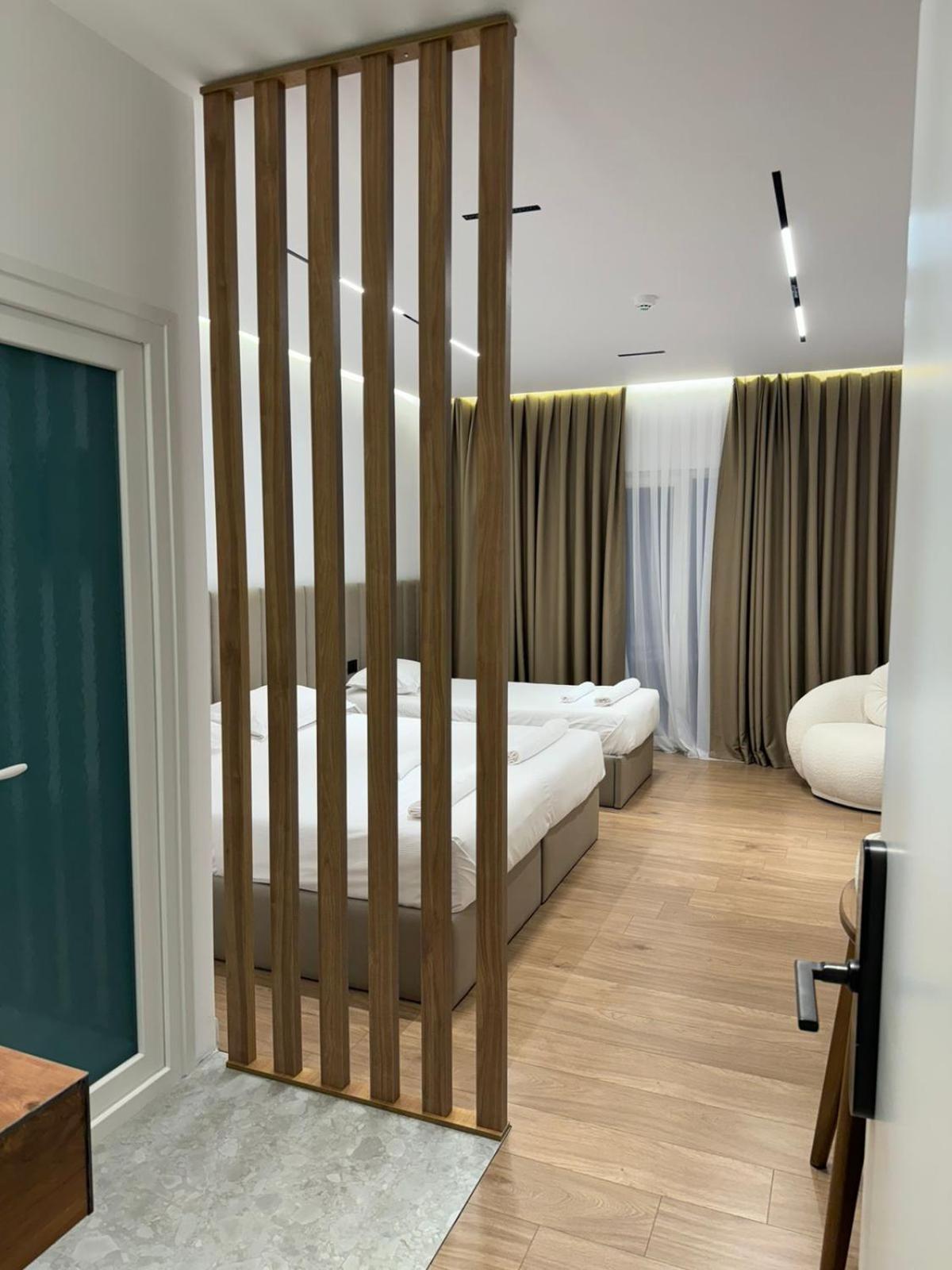 Hotel Jurgen Lezhe Ngoại thất bức ảnh