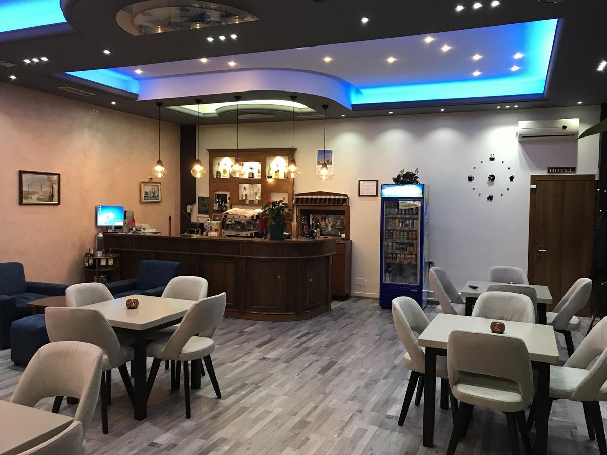 Hotel Jurgen Lezhe Ngoại thất bức ảnh